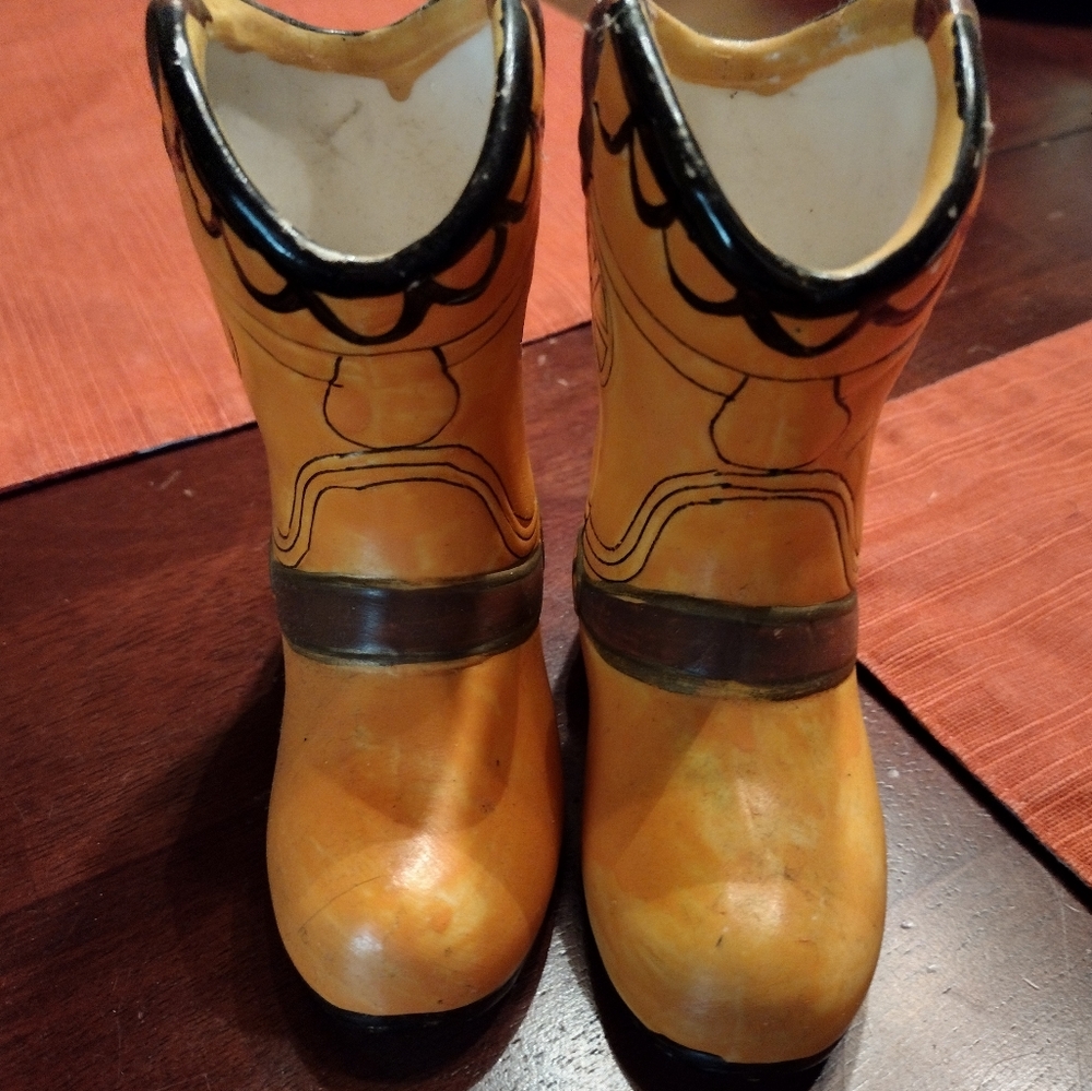 Small ceramic boots